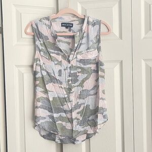 DKNY JEANS women's  Camo Tank Top pink green gray Size S.   CON D